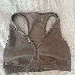 Beyond Yoga- SpaceDye Lift Your Spirits Bra
Color- Birch Heather